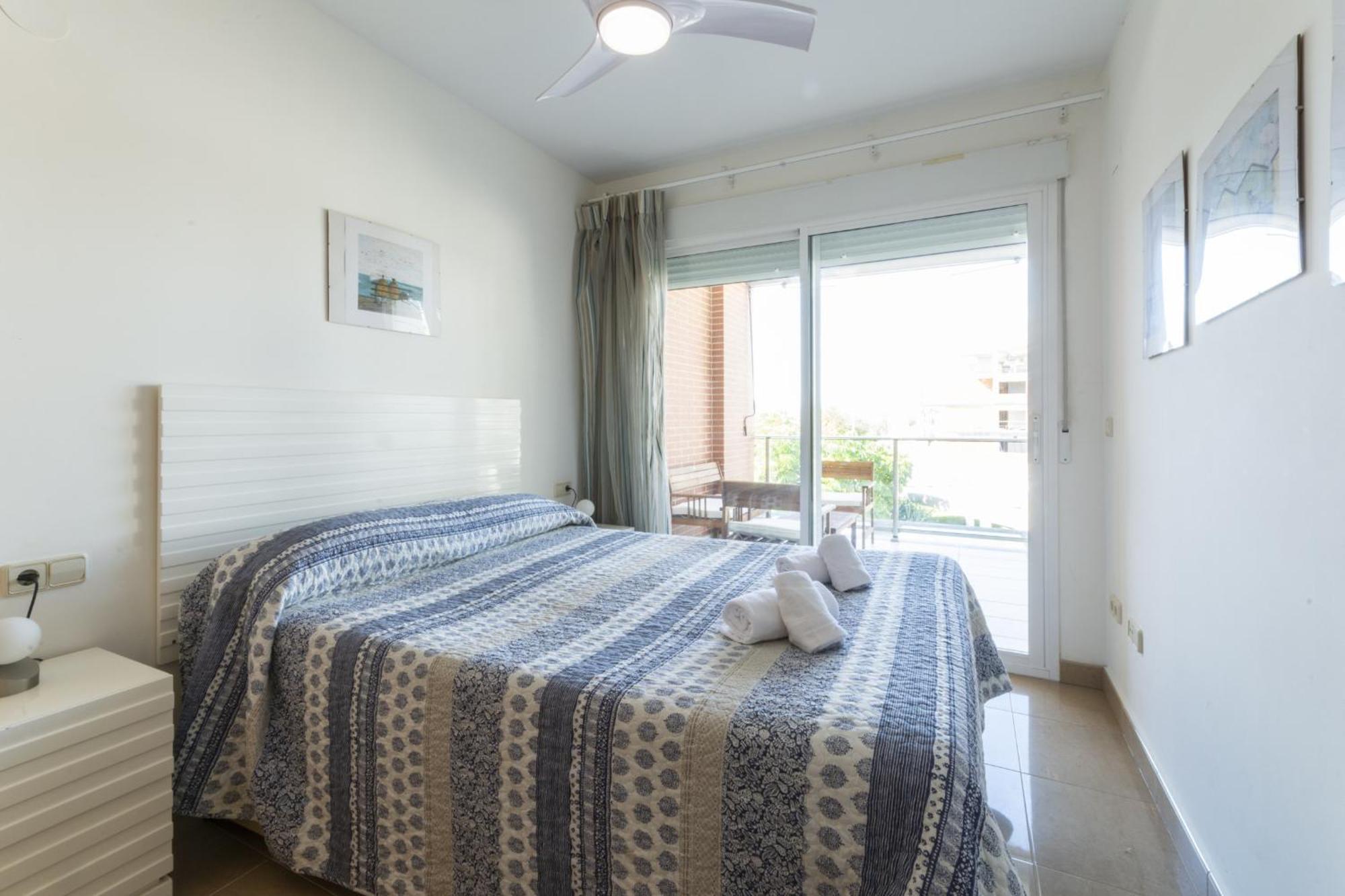 Esplendor Apartment Les Deveses Bagian luar foto