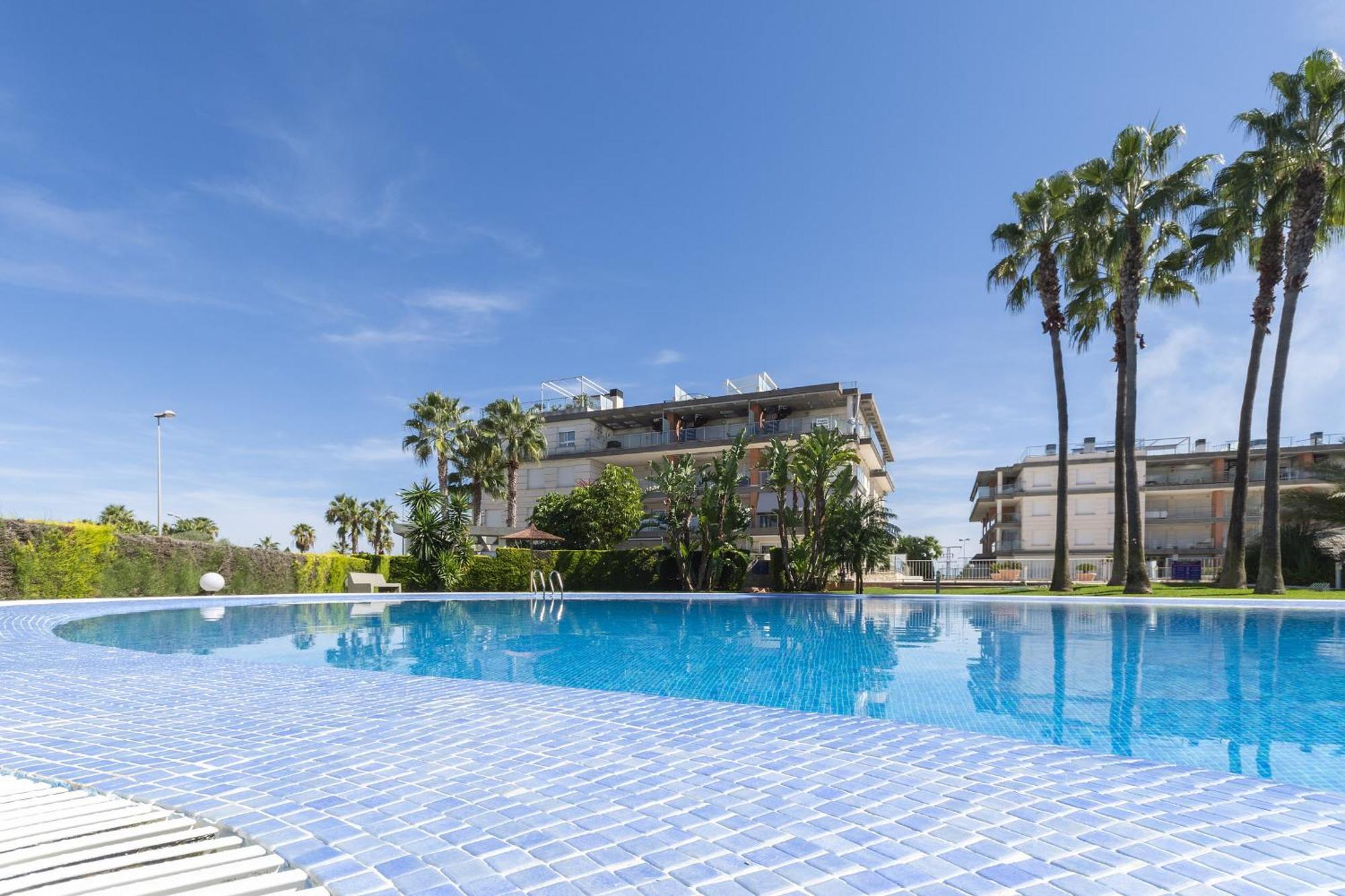 Esplendor Apartment Les Deveses Bagian luar foto