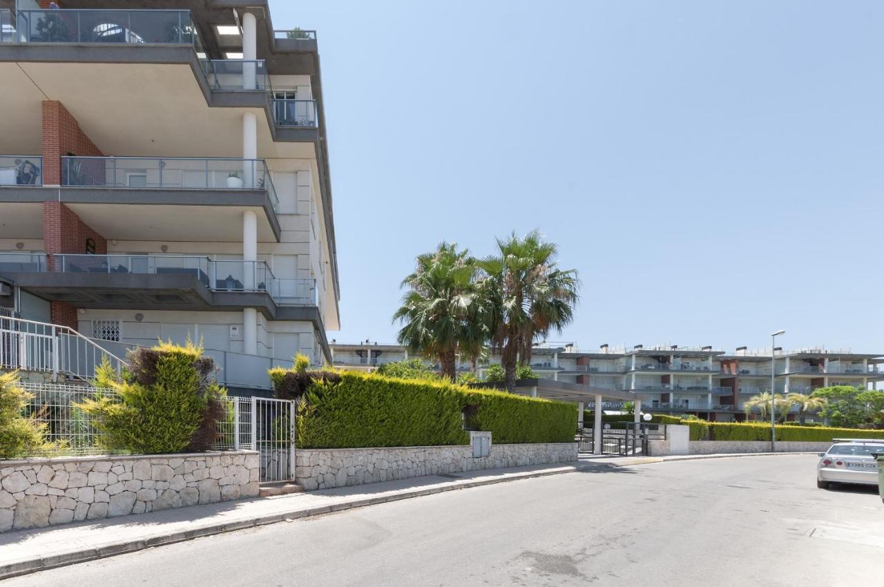 Esplendor Apartment Les Deveses Bagian luar foto